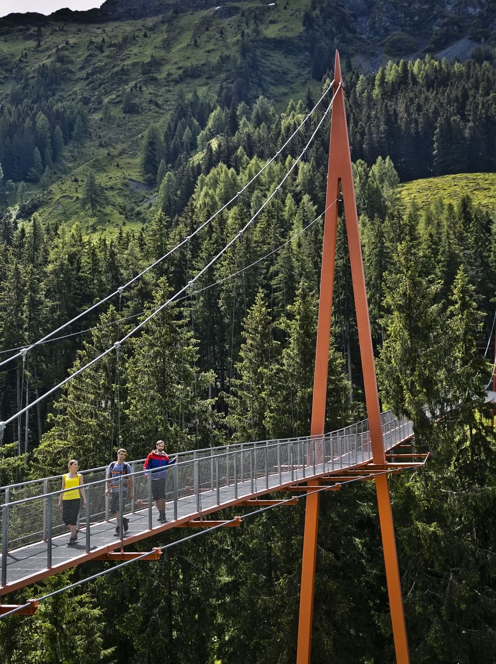 Golden Gate Bridge der Alpen in Saalbach width=