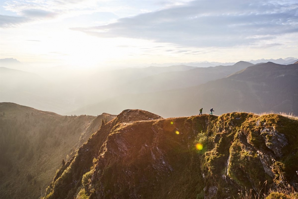 Wundervolle Ausblicke beim Wandern genießen